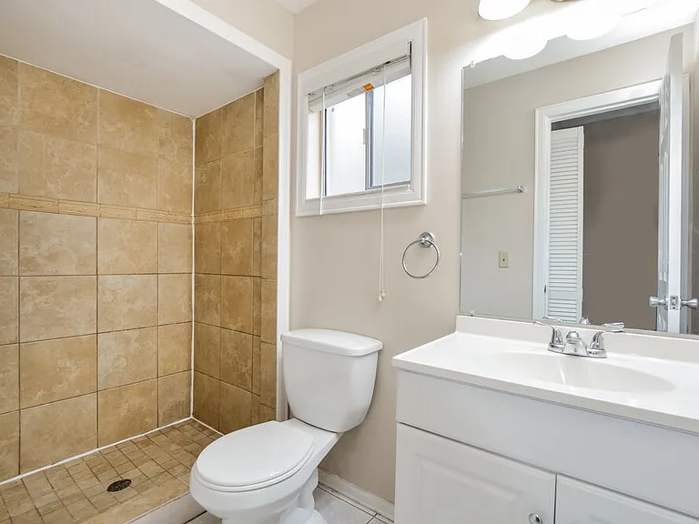 2726 Carlisle Ave — Photo 10