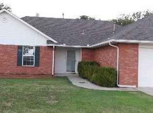 323 Timber Ridge Rd, Harrah, OK 73045