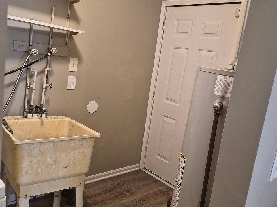 20806 Helle Ave, photo 10