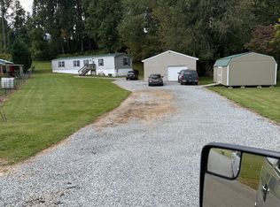 220 Nave Hollow Loop, Elizabethton, TN 37643