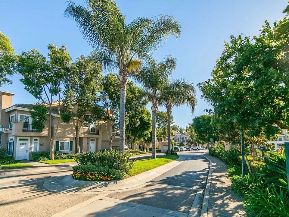 1st image of 7275 Calabria Ct Unit 71