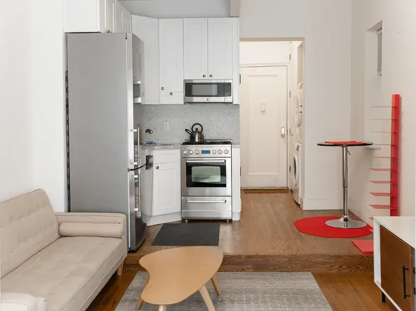 308 W 21st St APT B3, New York, NY 10011