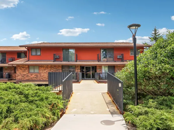 8535 West Waterford AVENUE #3, Greenfield, WI 53228