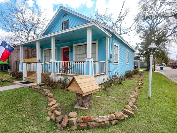 602 Higgins St, Humble, TX 77338