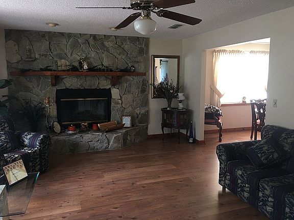 3rd image of 8884 Smith Creek Rd