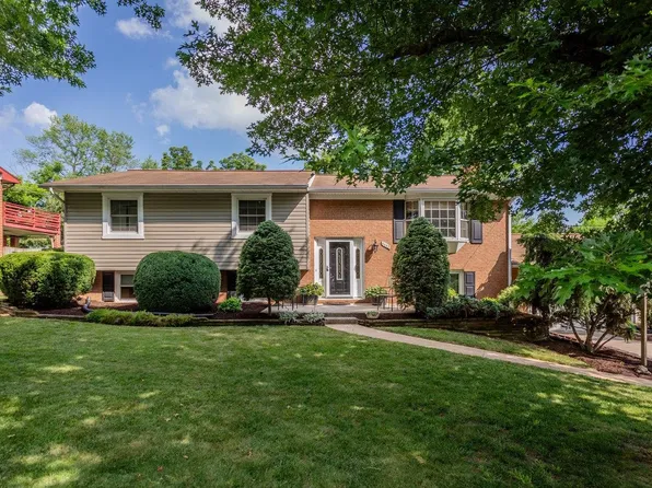 1112 Sharpes Dr, Harrisonburg, VA 22801