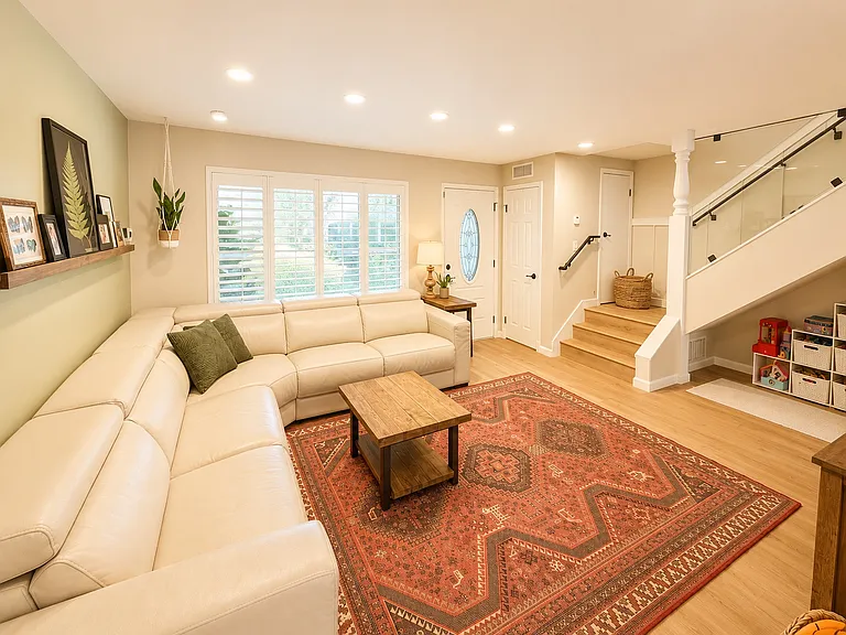 2820 Bollinger Canyon Rd — Photo 2