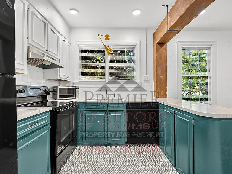 1925 13th St — Photo 11