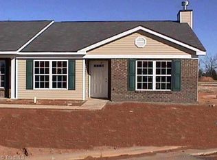 709 Chesapeake Ln #70, Archdale, NC 27263