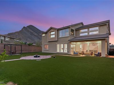 2720 Natural Rock Dr, Las Vegas, NV, 89138