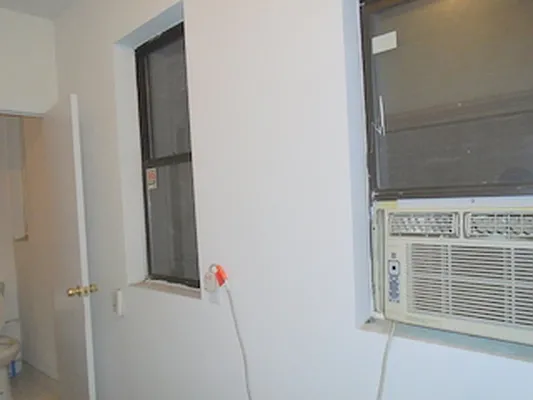 Rented by Prince Real Estate Associates LLC | media 32