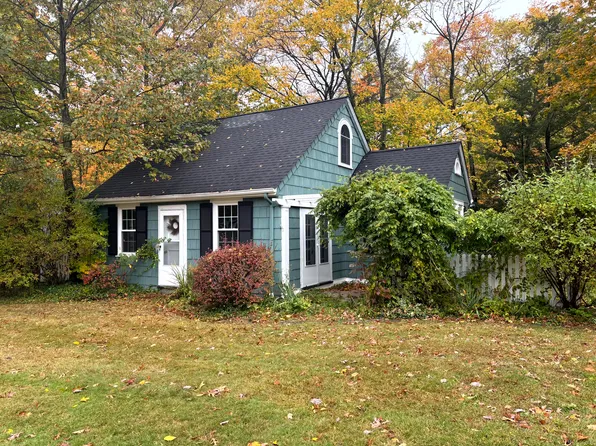 7050 Old Mill Rd, Chesterland, OH 44026