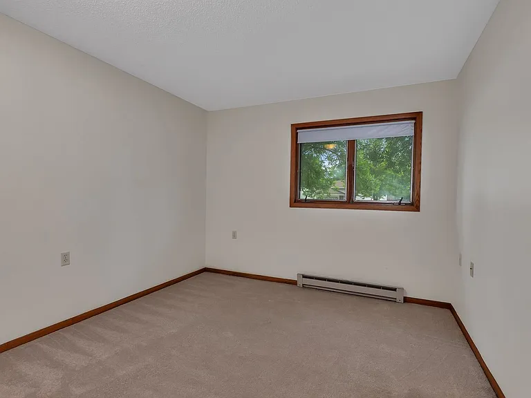 135 Dolphin Ave NE — Photo 10
