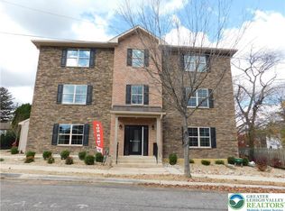 1513 Maple St #302, Bethlehem, PA 18017