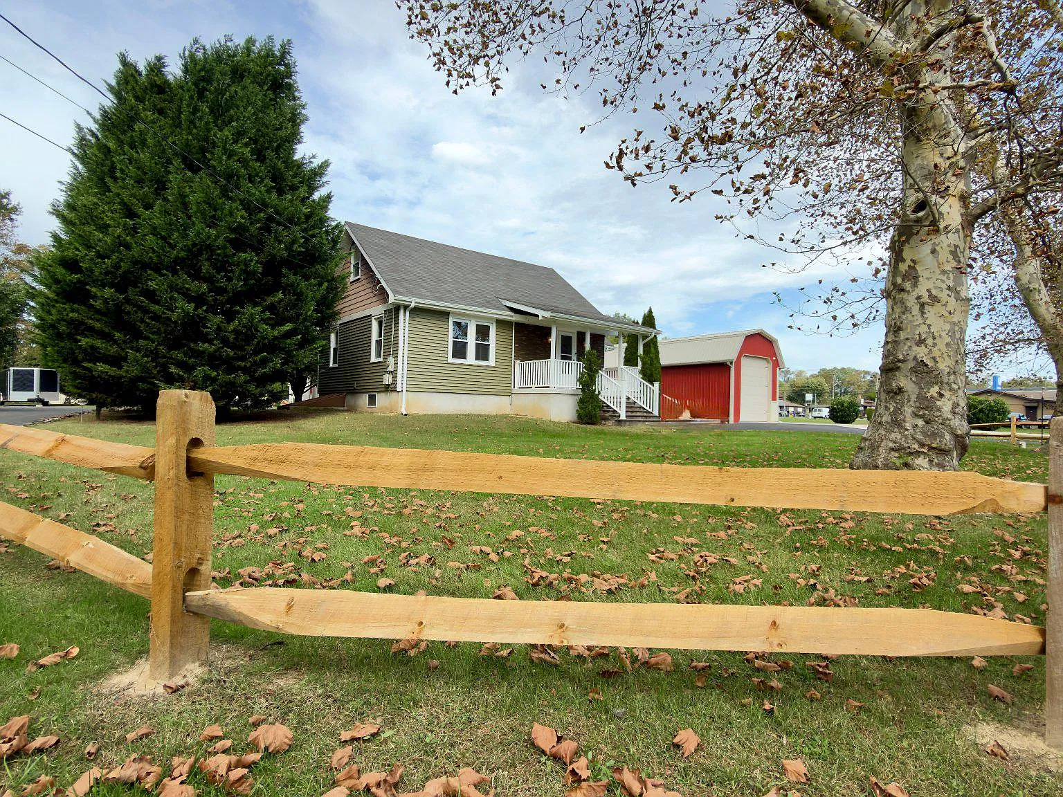 3 bed, 2.0 bath, 816 sqft, $2,400 — Photo 4