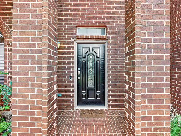 2nd image of 2505 Sumac Ct