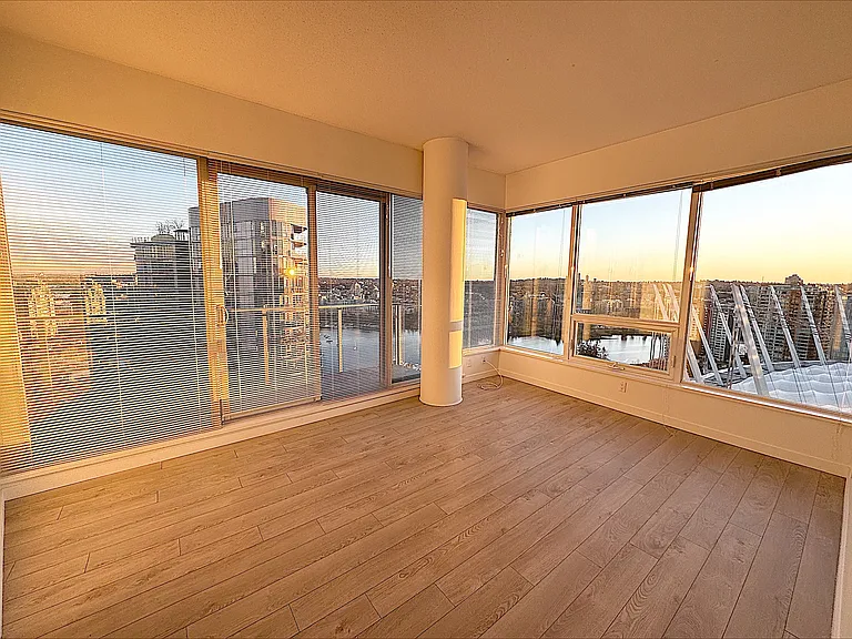 97 W Georgia St #1411 — Photo 4