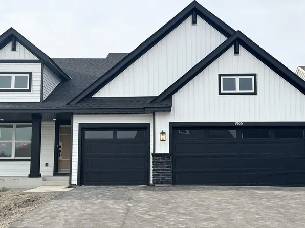 1905 Dogwood Ct, Carver, MN 55315