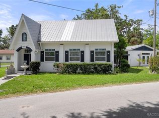 10990 W Seminole Pl, Homosassa, FL 34448