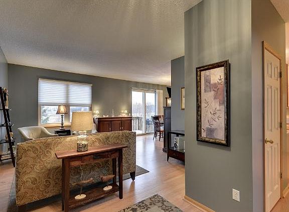 3rd image of 3933 Garland Ln N