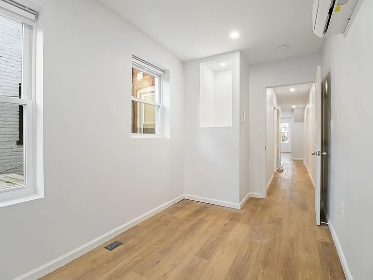 1428 A St SE #2 — Photo 11