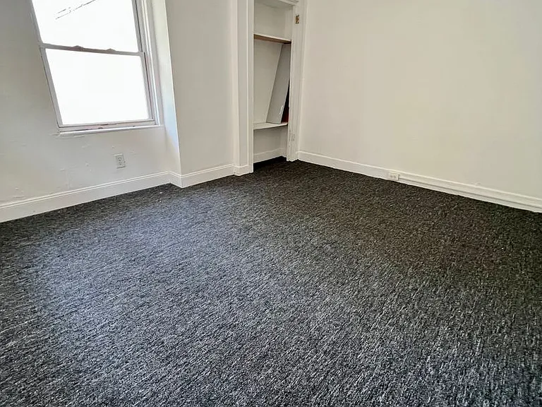 412 N 32nd St — Photo 12