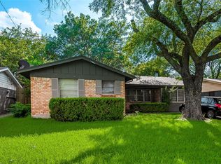 1109 S Carlton St, Ennis, TX 75119
