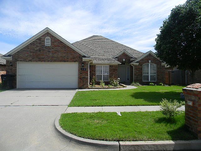 1st image of 612 SW 161st St