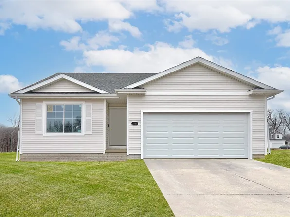 2531 Grand River Dr, Des Moines, IA 50320