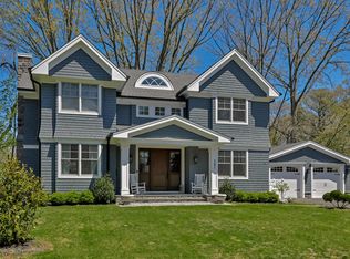 141 Oak Pl, Fair Haven, NJ