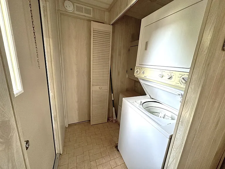280 Flame Ln — Photo 10