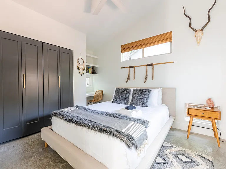2202 Santa Rosa St — Photo 20