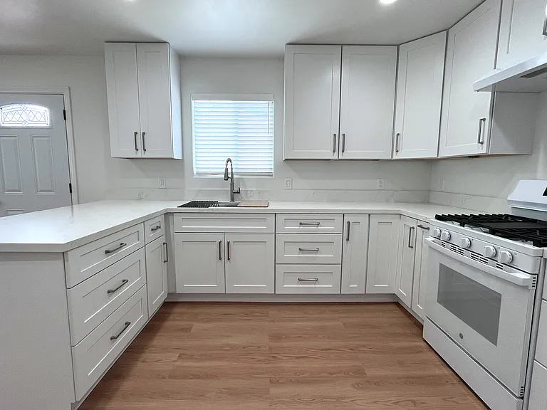 3913 San Lorenzo Ct #1 — Photo 4