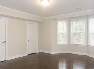 18 Robeson St APT 1R, Boston, MA 02130