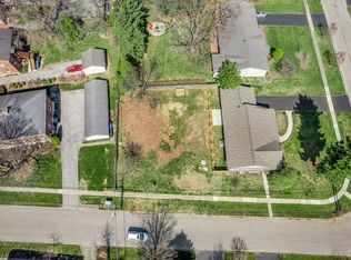 1805 Cochran Rd, Lexington, KY 40502