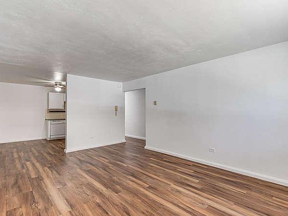 2nd image of 433 E Ellsworth Ave #205