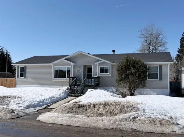 1100 N 11th St SE, Slave Lake, AB T0G 2A3