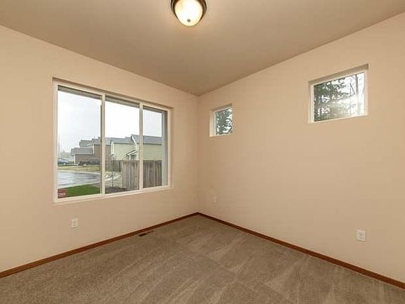 4th image of 17646 74th Avenue Ct E