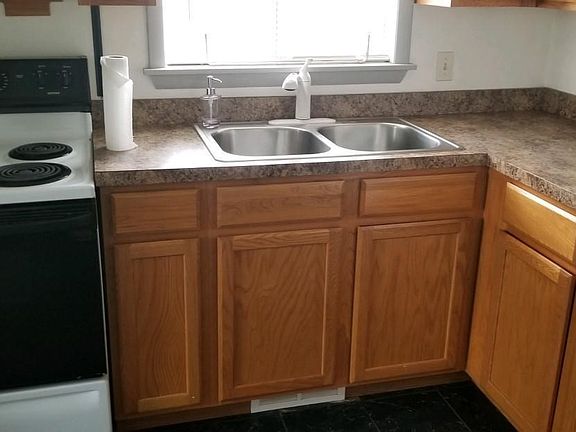 120 W South Kitchen