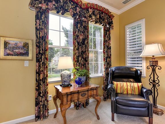 4th image of 430 Lanfranco Cir