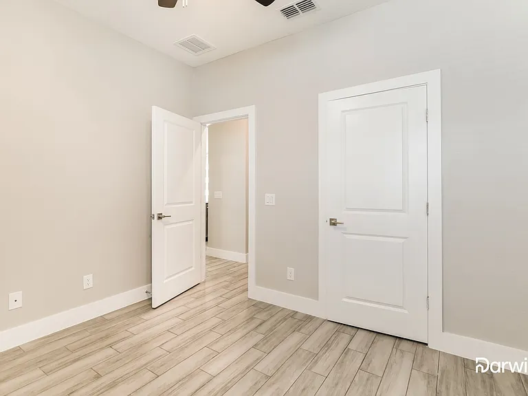 325 Hibiscus Dr — Photo 11