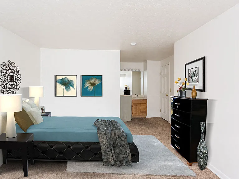 Riverton Knolls Apartment and Townhomes — Photo 5