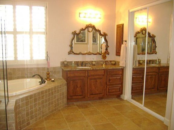 3rd image of 20737 W Holt Dr