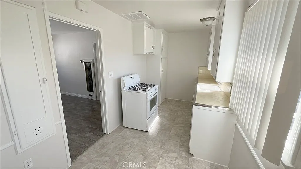 1 bed, 665 sqft, $2,095 — Photo 3