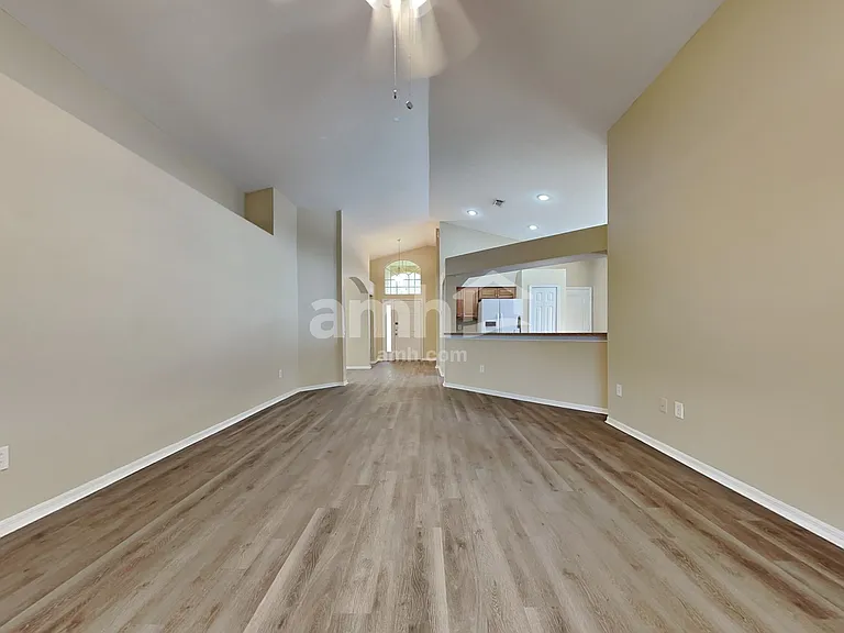 9312 Hidden Water Cres — Photo 5