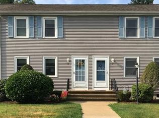 13 Basking Rdg, Middleboro, MA 02346