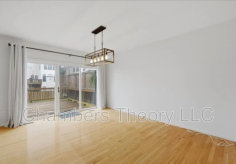 42693 Rolling Rock Sq — Photo 10