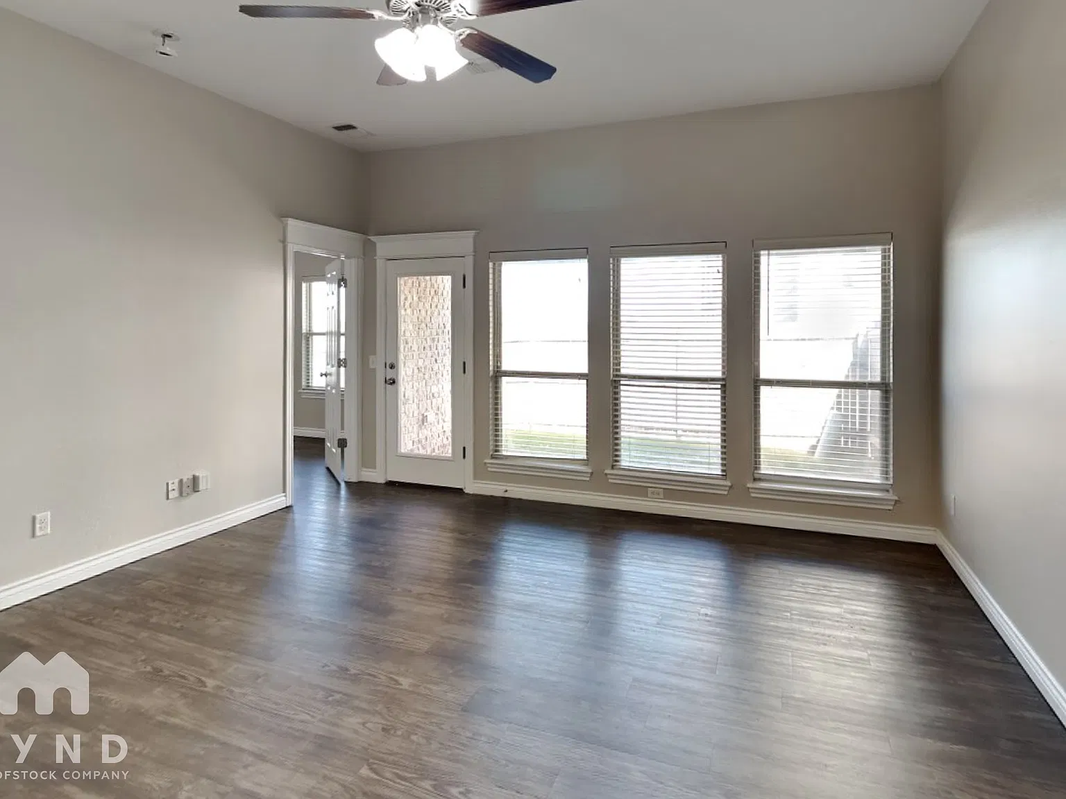 3 bed, 2.0 bath, 1474 sqft, $1,575 — Photo 4