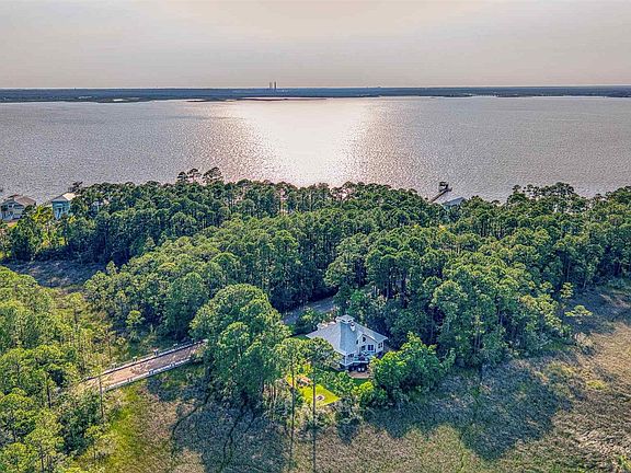 2nd image of 4596 Bayside Dr