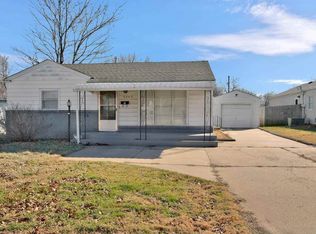 7207 E Lincoln St, Wichita, KS 67207